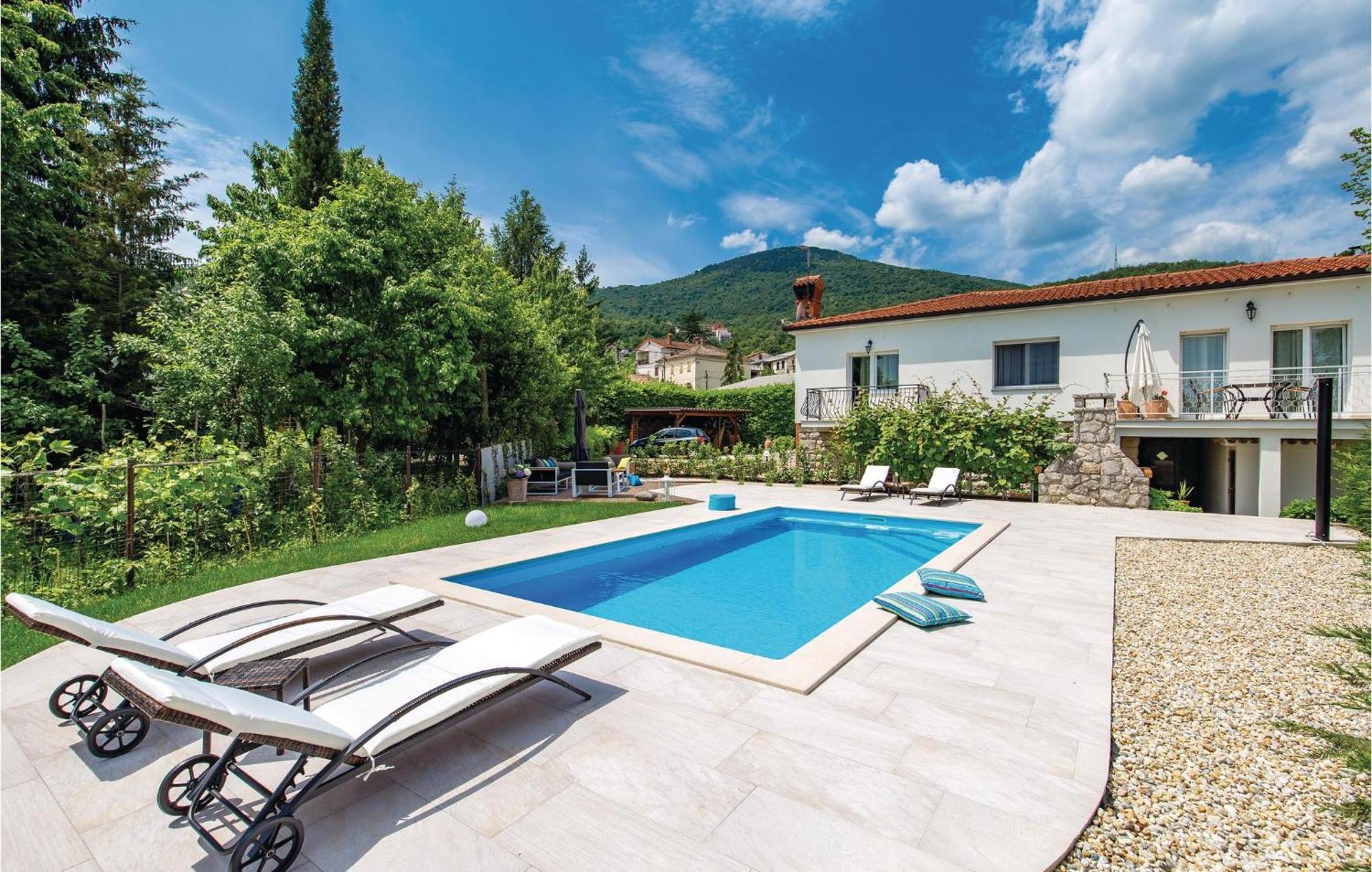 Lovely Home In Matulji With Outdoor Swimming Pool Exterior foto