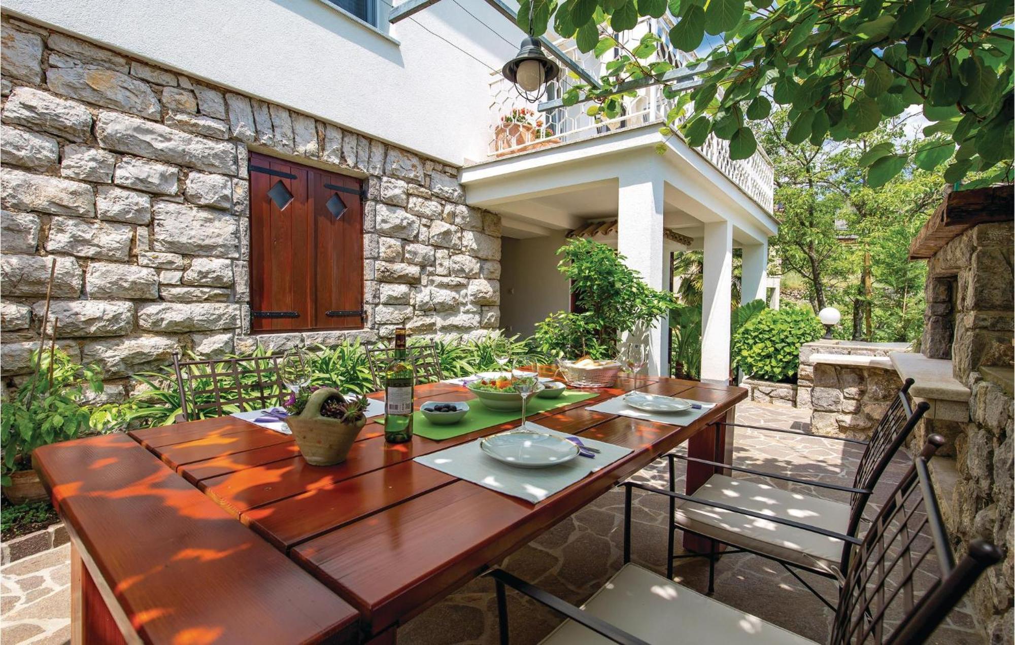 Lovely Home In Matulji With Outdoor Swimming Pool Exterior foto